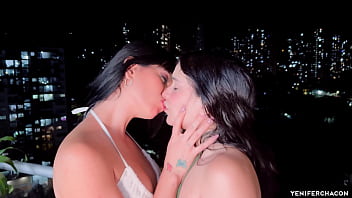 Sexy lesbian latinas