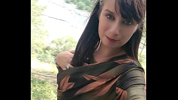 La lingerie sous la tenue était sublime ça c'est un aperçu mais je charge