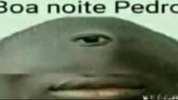 Dando a bunda e chupando homens