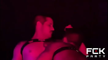 *fck party* *pride**sex 23h*orgulho de ser fckr *tudo é permitido e**nada é obrigatório *