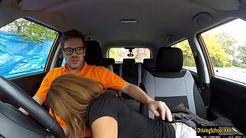 Kiki minaj gave a nice bj and gets boned