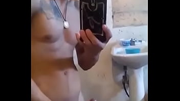 Chico hetero venezolano morboso en lima peru pajeandose duro Chico hetero venezolano morboso en lima peru pajeandose duro