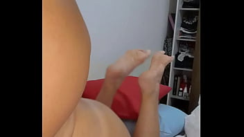 Fetiche espanhol por pés e o clitóris da pussy