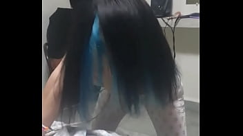 Me caga el reaggeton pero si te están moviendo el culo así ya es diferente