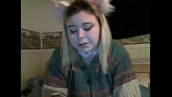 Fat Girl Masturbating On Cam thumbnail