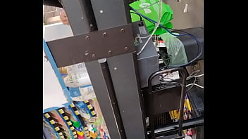 Chica con buen culo en supermercado Chica con buen culo en supermercado