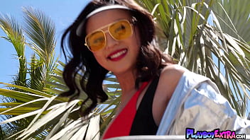 Petite asian muse introducing her fresh cunt outdoor