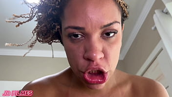 Gozei no massagista não resisti e sentei na sua rola