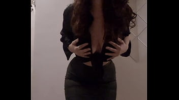 Alors les coquins vous attendiez votre vidéo la voici la