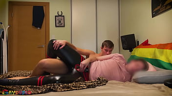 Grindr Date Struggle To Take Big Twink Cock thumbnail