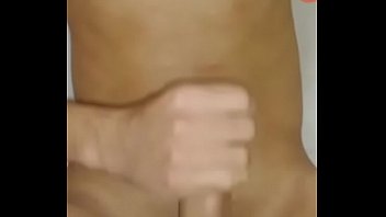 Enyaculando chorros de semen