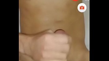 Enyaculando chorros de semen