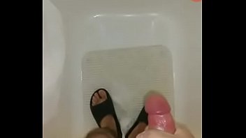 Enyaculando chorros de semen