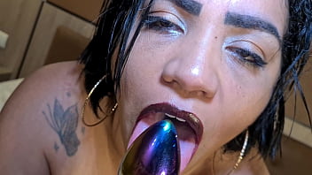 Alargando meu cuzinho apertadinho