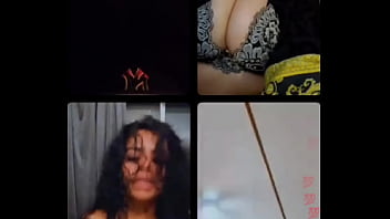 Yasmine estrada jiggle clap on insta live