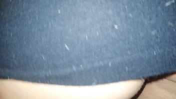 Le chupo la verga a mi hermanastro y dejo que me follen a cuatro patas como una zorra