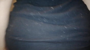 Le chupo la verga a mi hermanastro y dejo que me follen a cuatro patas como una zorra