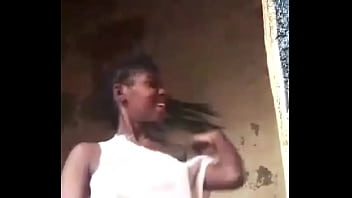 Jocilena squirting using carrots