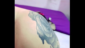 Contratei um fotógrafo para um ensaio na minha casa ele acabou me fudendo todinha