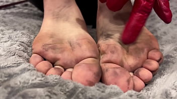 You must worship my dirty feet