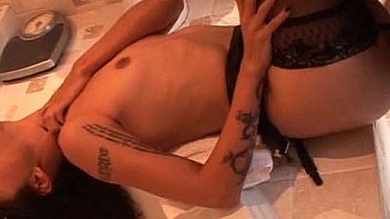 Teen latina squirts while getting fucked 3