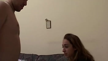 La vera amatrice italiana veronica ha intervistato uno sconosciuto prima di scoparlo