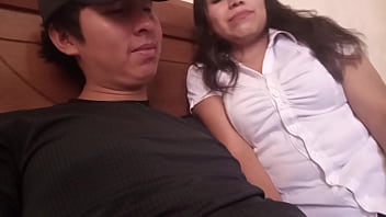 Mi secretaria quiere su dosis de leche diaria su novio esta trabajando de delivery