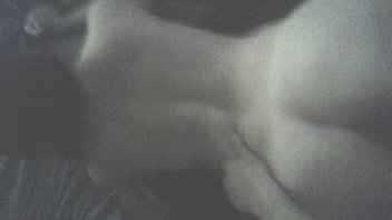 Latina sabrosa cabalgando