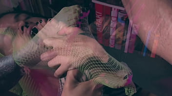 I know you can resist these feet