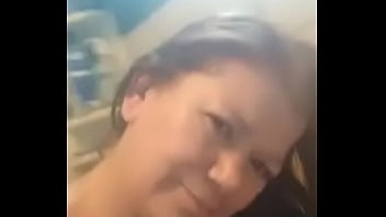 Puta de santa cruz adora ser amostra na cam