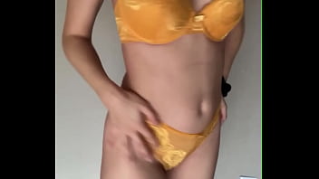 Encore un ensemble jaune