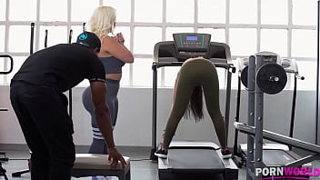 Interracial Birthday Celebration In The Gym With Busty American Milf Blondie Fesser And Julia De Lucia thumbnail