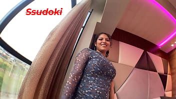 My boyfriend had the fantasy of doing it in front of the street i decided to fulfill his fantasy and we do it in public so that all the drivers can see us fucking