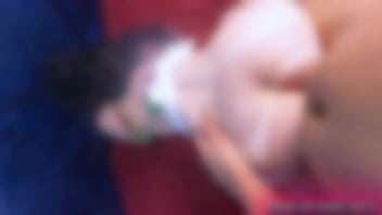 Professora milf gostosa agrada seu aluno que estava indo mal na sala de aula