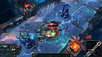 Aatrox flipa al ser cojido por un morde