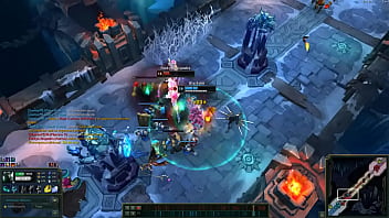 Aatrox flipa al ser cojido por un morde