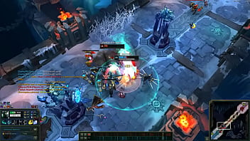 Aatrox flipa al ser cojido por un morde