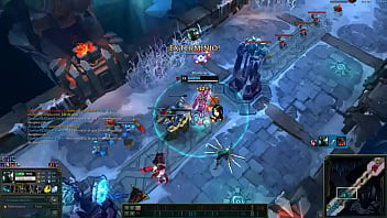 Aatrox flipa al ser cojido por un morde