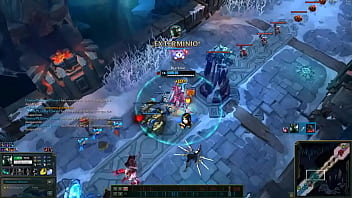Aatrox flipa al ser cojido por un morde
