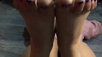 Foot fetish showing feets foot soles and nails walking naked and barefoot bugs bunny blue nails Foot fetish showing feets foot soles and nails walking naked and barefoot bugs bunny blue nails