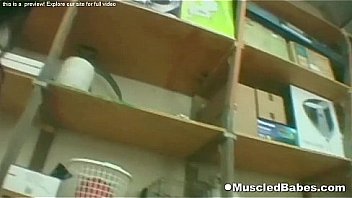 Muscled lesbo babes working out