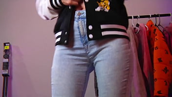 She wants to flirt she wants to cum