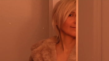 She wants to flirt she wants to cum