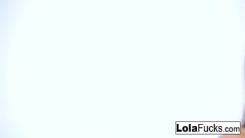 Hot brunette ges nude for you