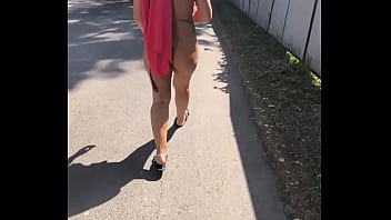 Ariela rider public flashing transparent dres