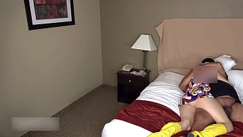 Woodstick milf lets black dick pop in her mouth