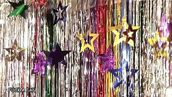 Phoenix marie's massive booty rides fan's cock in crazy fuck a fan