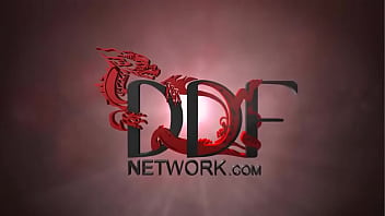 A booty lovers' welcome