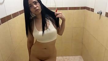 My stepcousin's slutty bitch gives me good service in the shower when our parents are not at home