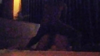 Enquanto isto no escurinho completo no red